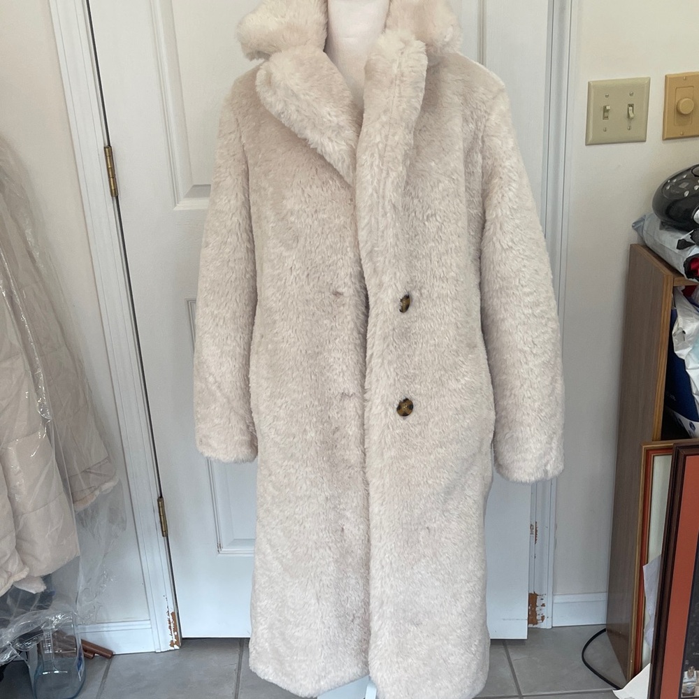 Lulus Cream Colored Shearling Coat - image 1